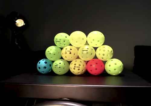 The Ultimate Pickleball Balls Guide: Size Differences, Material, Weight